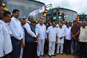 ಯಶವಂತಪುರ-ದಾಬಸ್‌ಪೇಟೆ ನೂತನ ಬಸ್ ಮಾರ್ಗಕ್ಕೆ ಸಚಿವ ರೇವಣ್ಣ ಚಾಲನೆ